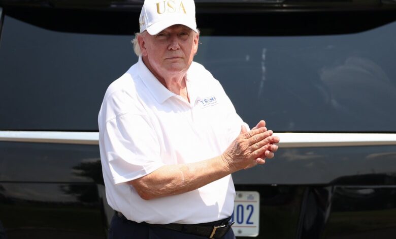 Trump’s Golf ‘Grift’ Revealed In Report On Hot Dog Ritual At His Club Trump’s Golf ‘Grift’ Revealed In Report On Hot Dog Ritual At His Club