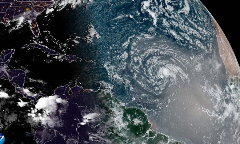What months are the worst for Florida hurricanes? When it peaks, ends