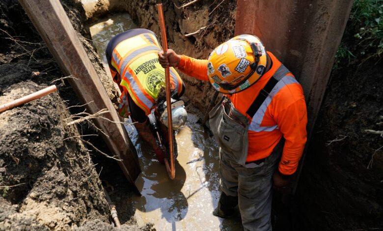 The push to remove lead pipes is on. Thousands of water systems still don’t know where theirs are – WTOP News The push to remove lead pipes is on. Thousands of water systems still don’t know where theirs are – WTOP News