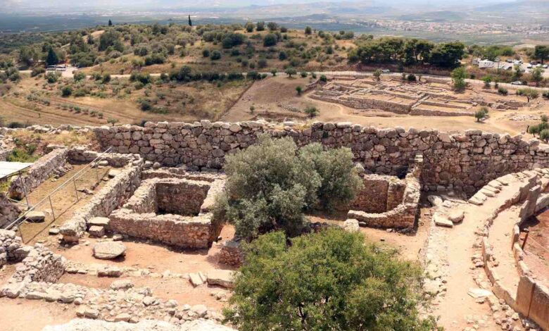 How Civilizations Fall—With Patrick Wyman