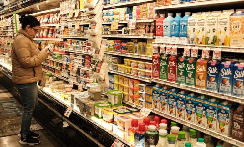 More than 1,200 food packaging chemicals can pose serious health risks More than 1,200 food packaging chemicals can pose serious health risks