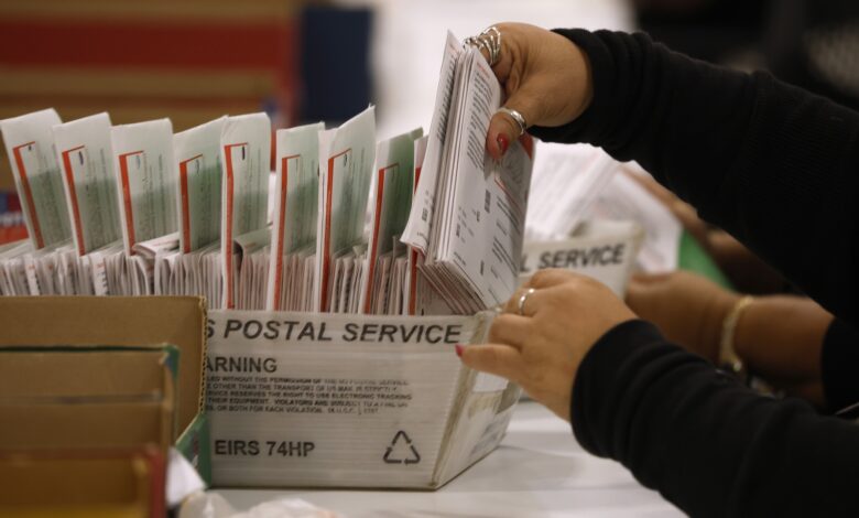 Trump administration looks to Supreme Court to restore mail-in voting rules Trump administration looks to Supreme Court to restore mail-in voting rules