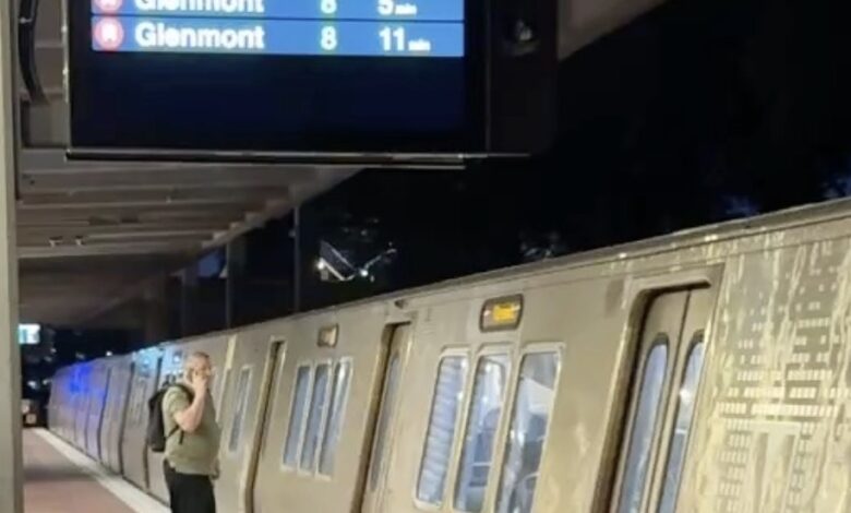 ‘Just so happy it’s open again’: Metro Red Line commuters welcome end of partial shutdown – WTOP News