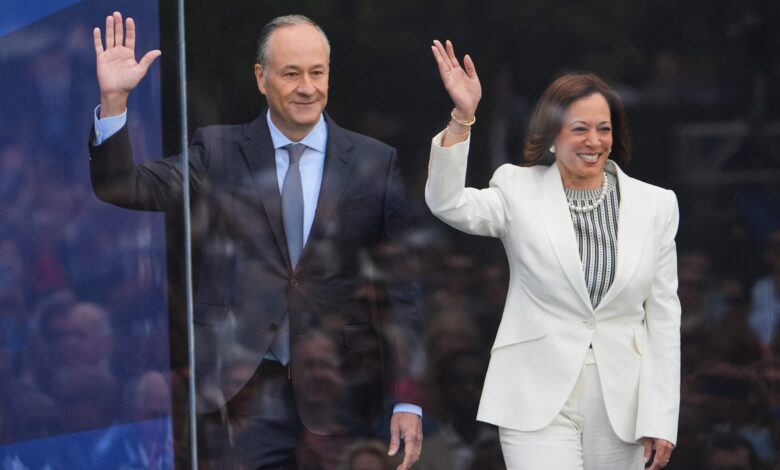Deputies respond to trespasser reported at ex-Vice President Kamala Harris’ Malibu home – WTOP News Deputies respond to trespasser reported at ex-Vice President Kamala Harris’ Malibu home – WTOP News