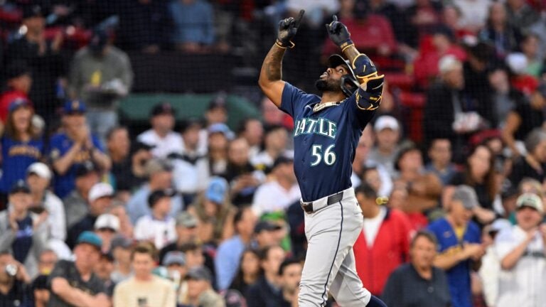 Red Sox could ‘cut a huge check’ for this Mariners OF, insider says Red Sox could ‘cut a huge check’ for this Mariners OF, insider says
