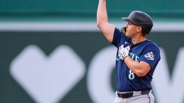Jhonny Pereda has 2 RBIs, Mariners roll past struggling Red Sox 8-3 Jhonny Pereda has 2 RBIs, Mariners roll past struggling Red Sox 8-3