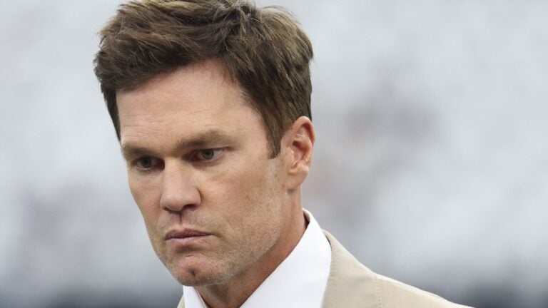Tom Brady swears on live TV while reacting to Jayden Daniels’ elbow injury Tom Brady swears on live TV while reacting to Jayden Daniels’ elbow injury