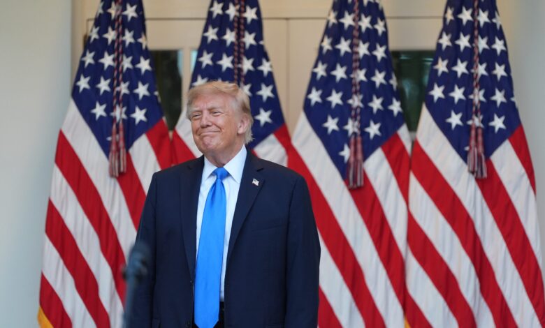 Trump turns to a dual economic and military approach in latest attempt to squeeze Iran – WTOP News Trump turns to a dual economic and military approach in latest attempt to squeeze Iran – WTOP News