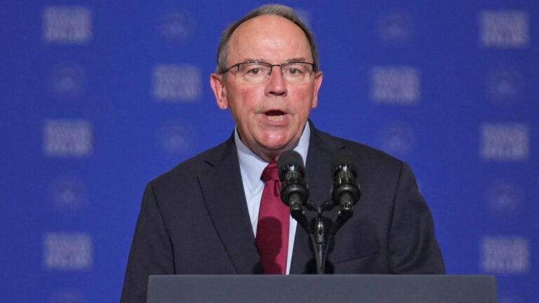 Wis. congressman swims to safety after plane makes emergency landing in a lake