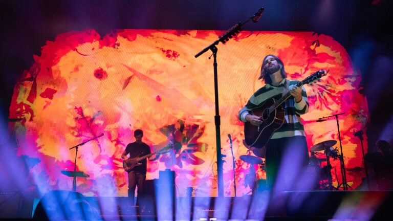 Review & setlist: At TD Garden, Mt. Joy reminds Boston what it means to be a band Review & setlist: At TD Garden, Mt. Joy reminds Boston what it means to be a band