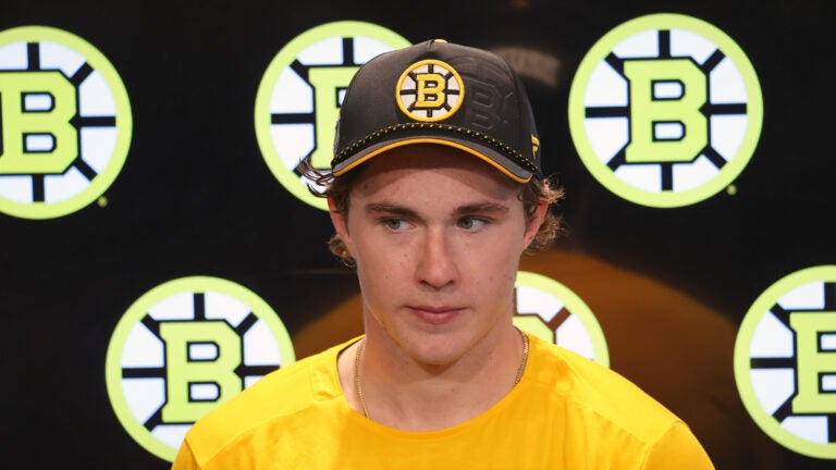 The Bruins handed 22-year-old Fraser Minten a .4 million contract. It could quickly prove to be a bargain. The Bruins handed 22-year-old Fraser Minten a .4 million contract. It could quickly prove to be a bargain.