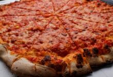 This Connecticut shop made a New Haven ‘apizza’ slice — out of ice cream