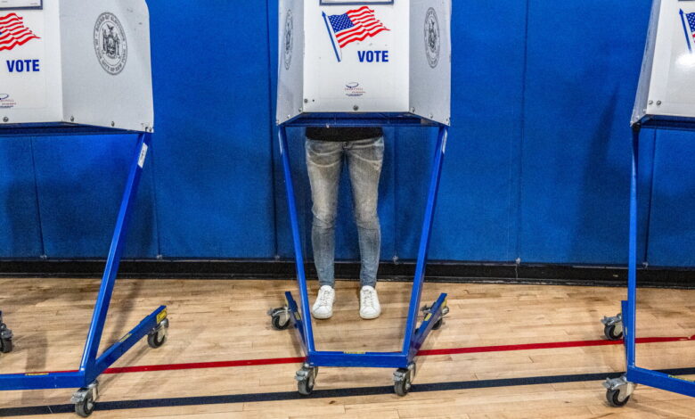 Democrats demand Homeland Security officials fund election security ahead of midterms