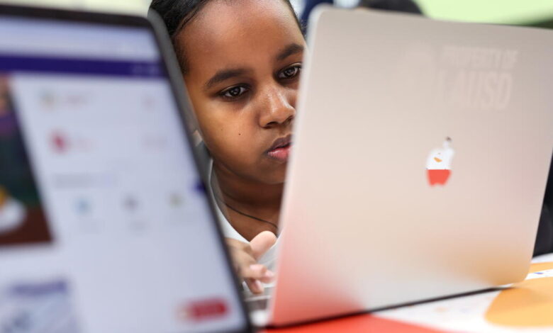 LAUSD adopts moratorium on student AI use, another big move to limit classroom computer use LAUSD adopts moratorium on student AI use, another big move to limit classroom computer use