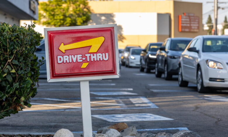 Spatula-wielding hero leaps through In-N-Out window to protect workers Spatula-wielding hero leaps through In-N-Out window to protect workers