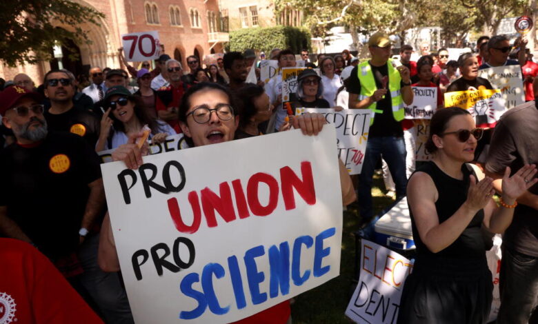 USC faculty rally in support of unionizing with new, high-placed city allies USC faculty rally in support of unionizing with new, high-placed city allies