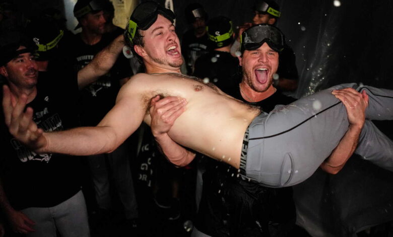 2026 Cubs, White Sox join short list in Chicago baseball history — their postseason stays might be short, too