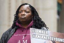 Chicago police supervisor who led botched Anjanette Young raid should be fired, appeals court rules