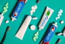 Navigating Toothpaste Options: A Guide to Whitening, Sensitivity, and Plaque Protection