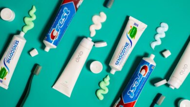 Navigating Toothpaste Options: A Guide to Whitening, Sensitivity, and Plaque Protection