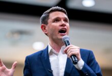 Texas Senate Candidates Hit Campaign Trail, Australian Lawmaker Injured in Car Attack, and NBA Season Tips Off