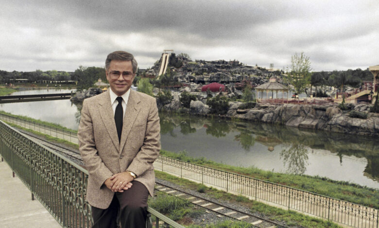 Televangelist Jim Bakker, Architect of PTL Empire, Dies at 86 Televangelist Jim Bakker, Architect of PTL Empire, Dies at 86