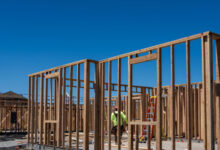 American Housing Market Stumbles in September as Mortgage Rates Peak