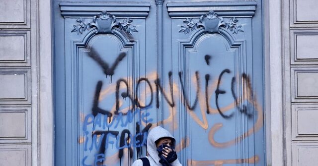 Central European Leaders Point to French Unrest to Defend Strict Border Controls Central European Leaders Point to French Unrest to Defend Strict Border Controls