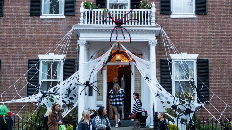 Visiting Salem this month? Start with this guide.