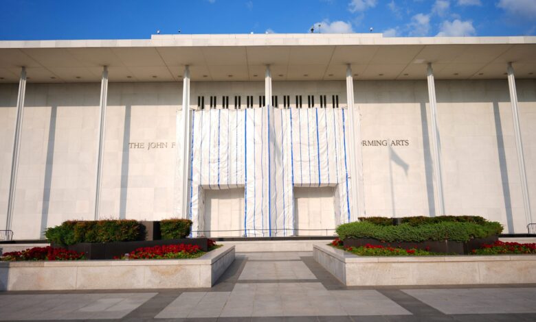 Kennedy Center Honors to be held at Capital One Arena amid fight over adding Trump’s name – WTOP News
