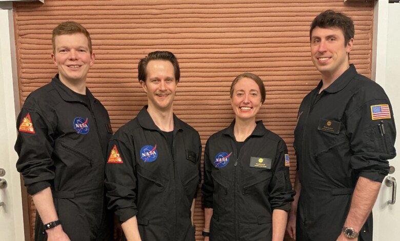 NASA Simulated Mars Crew Nears Completion of Yearlong Isolation Mission NASA Simulated Mars Crew Nears Completion of Yearlong Isolation Mission