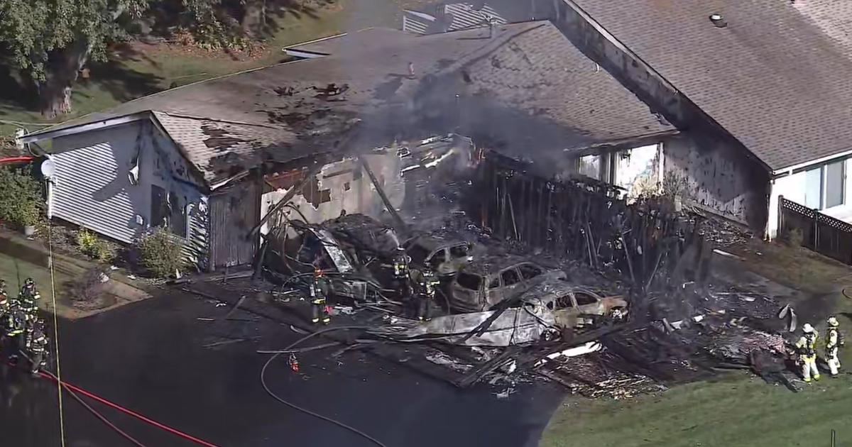 Firefighters Rescue Two From Balcony During Multi-Unit Condo Fire in McHenry Firefighters Rescue Two From Balcony During Multi-Unit Condo Fire in McHenry