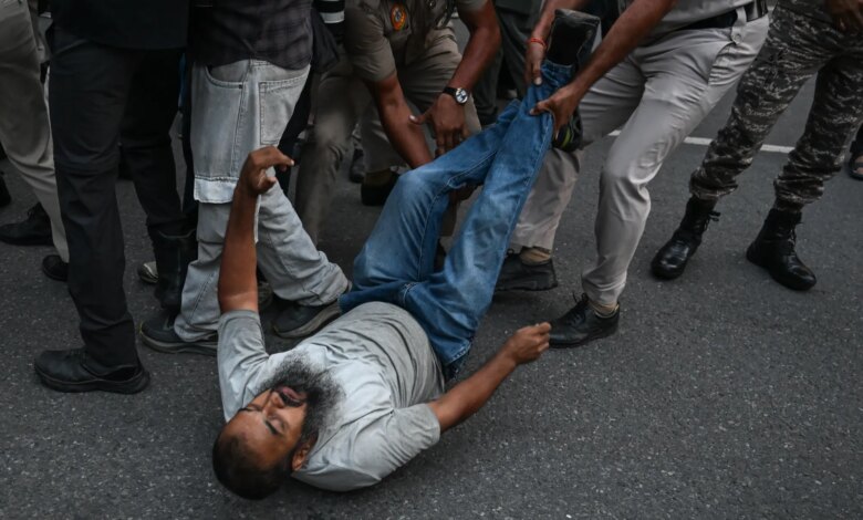 UN Experts Urge India to Halt Excessive Force Against Demonstrators UN Experts Urge India to Halt Excessive Force Against Demonstrators