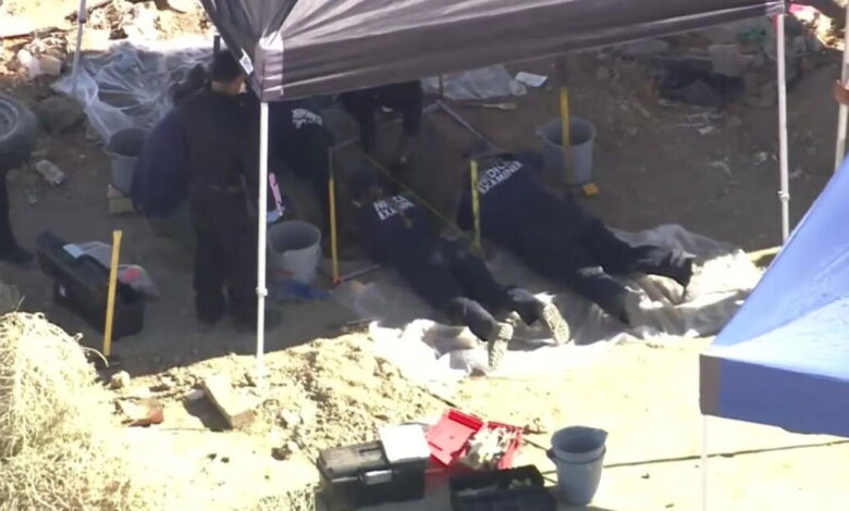 Mystery surrounds case of 2 men who disappeared, then were found in shallow desert graves Mystery surrounds case of 2 men who disappeared, then were found in shallow desert graves