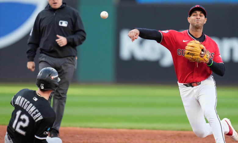 White Sox and Guardians Clash Without a Hint of Animosity White Sox and Guardians Clash Without a Hint of Animosity